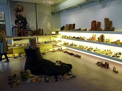1007womensbuyer2.jpg
