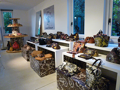 1007womensbuyer4.jpg