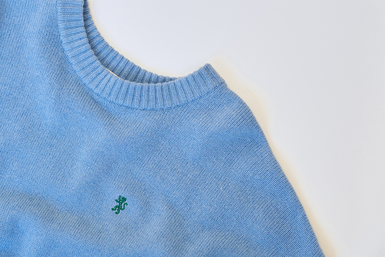 20211119_monogram_knit01.jpg